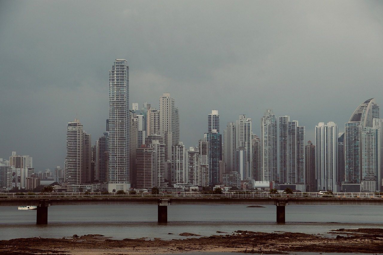 TOUR FT. SAN LORENZO & ESCLUSAS DEL CANAL AMPLIADO PANAMÁ